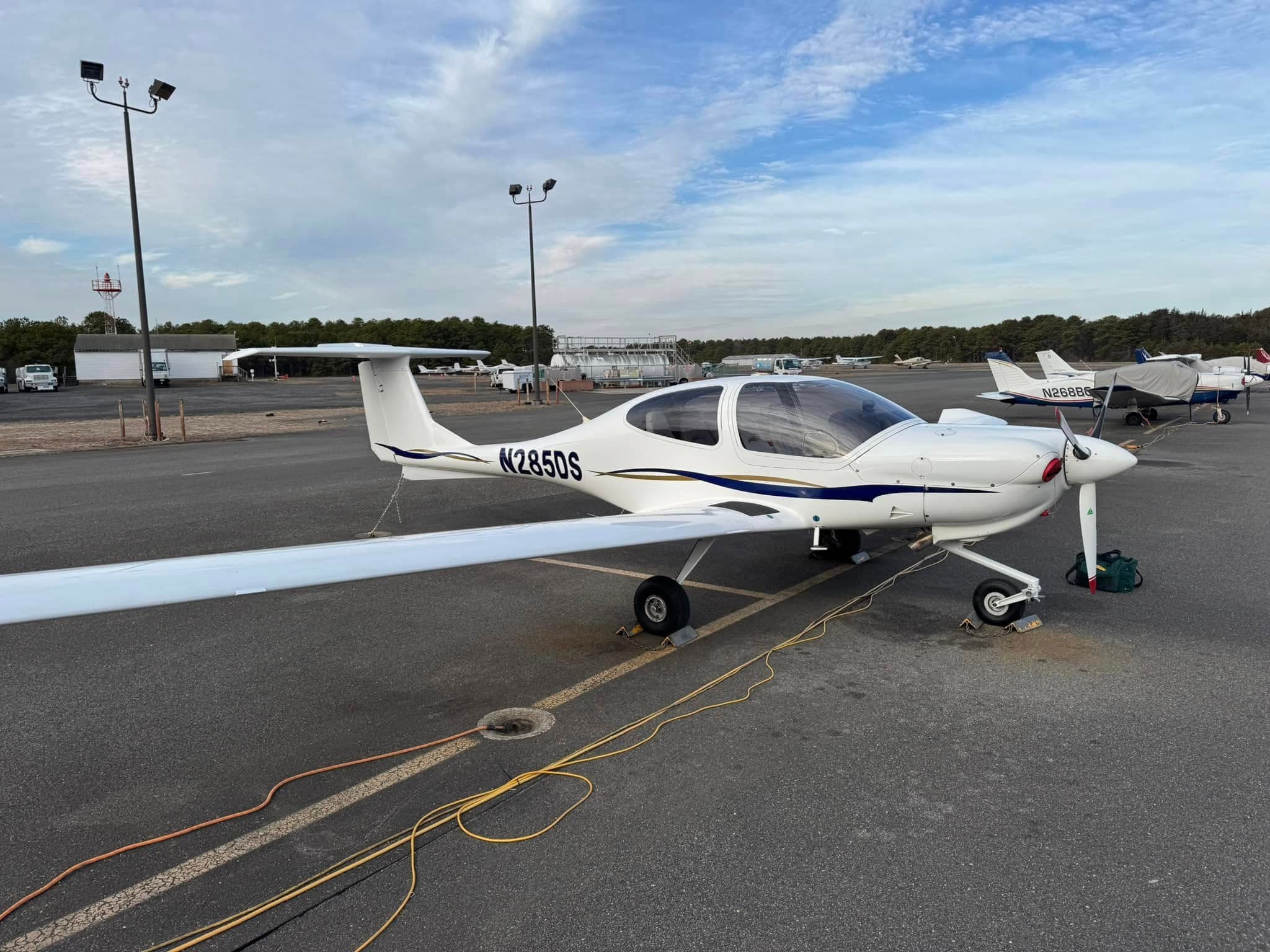 Diamond DA40-180 N285DS