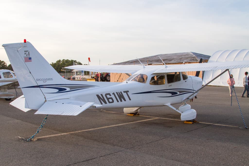MAFC club aircraft on the ramp at Lakewood Airport